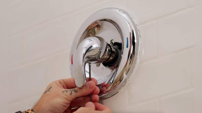 How to Fix Bathtub Faucet